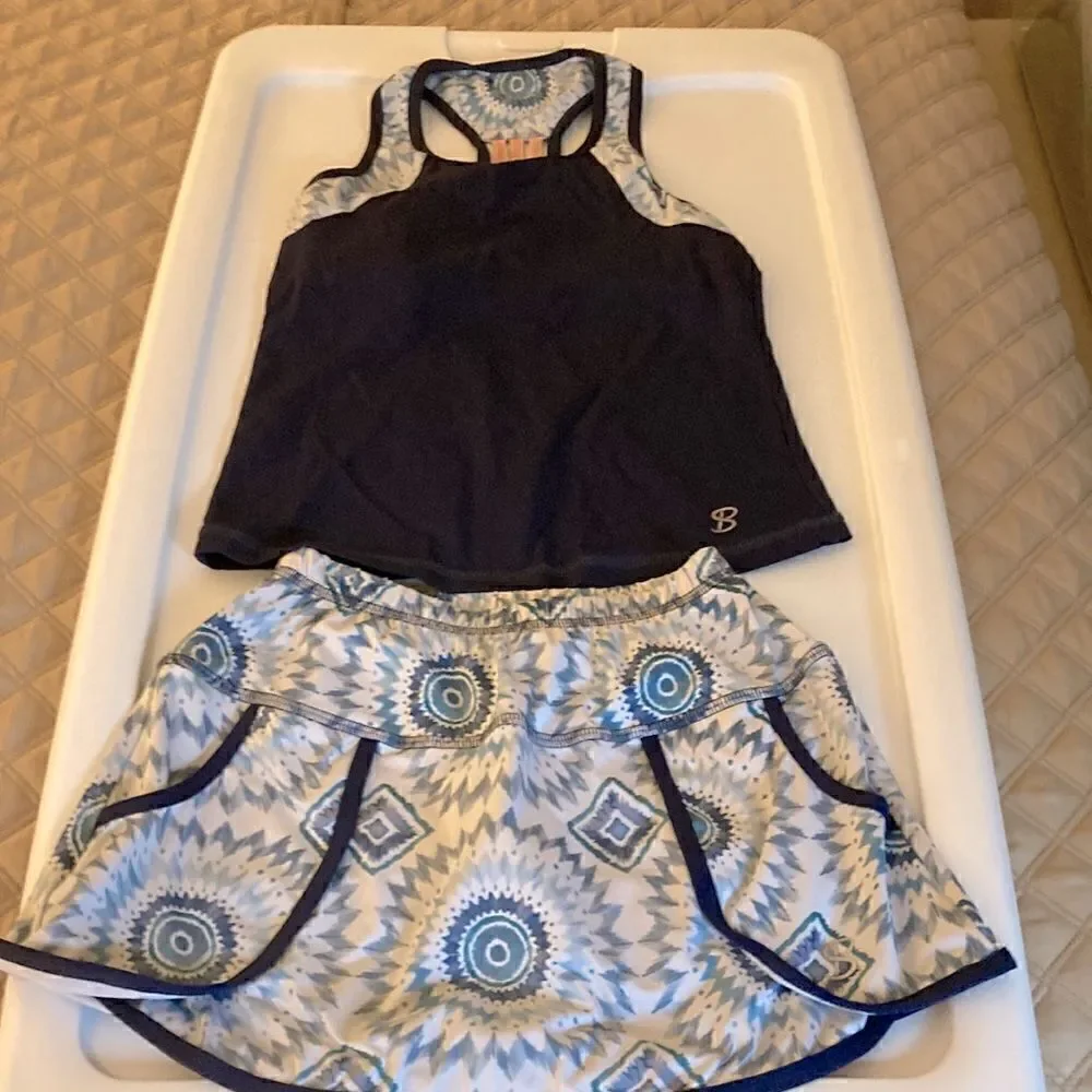 Sofibella Girls 2  Piece Set Racerback Top & Matching Skort. Size Small (10).